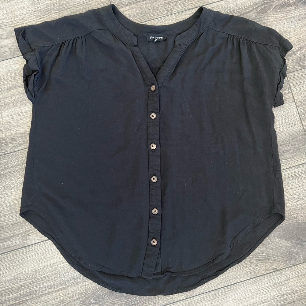 Blu Pepper Black Button-Up Women's Top 100% Rayon Dressy Classic Fit Women Large